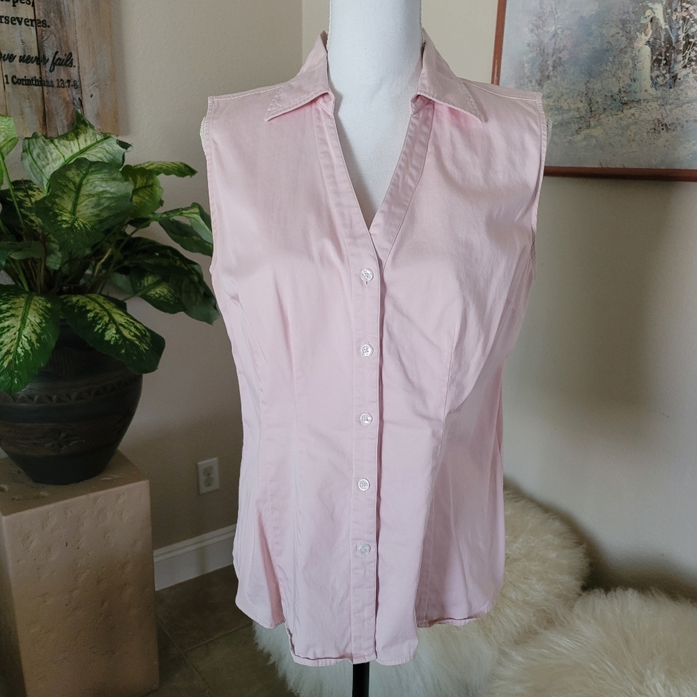 🩷Merona Sleeveless Blouse🩷